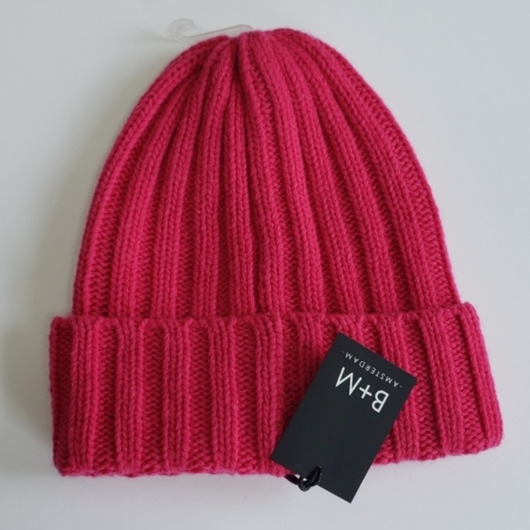 Bickley + Mitchell Chunky Rib Knit Beanie - Picture 4 of 5